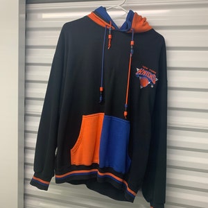 Vintage 90’s New York Knicks Starter Hoodie Men’s Large