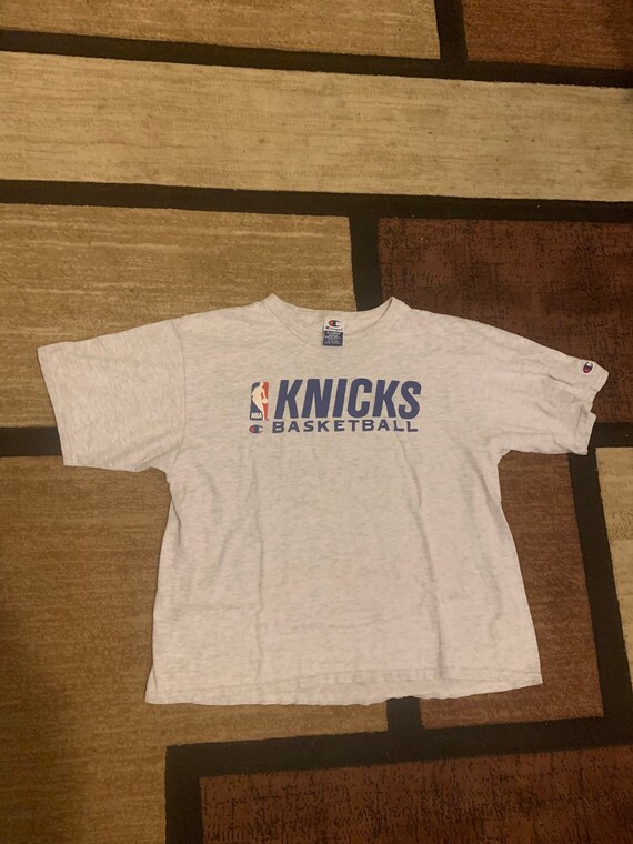 Vintage 90’s New York Knicks Champion T-Shirt Men