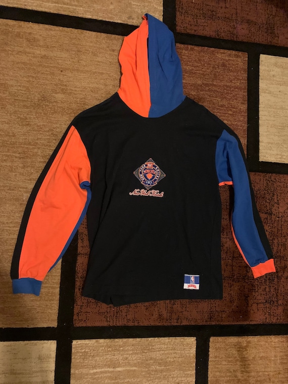 Vintage 90's Starter New York Knicks Pullover Sweatshirt