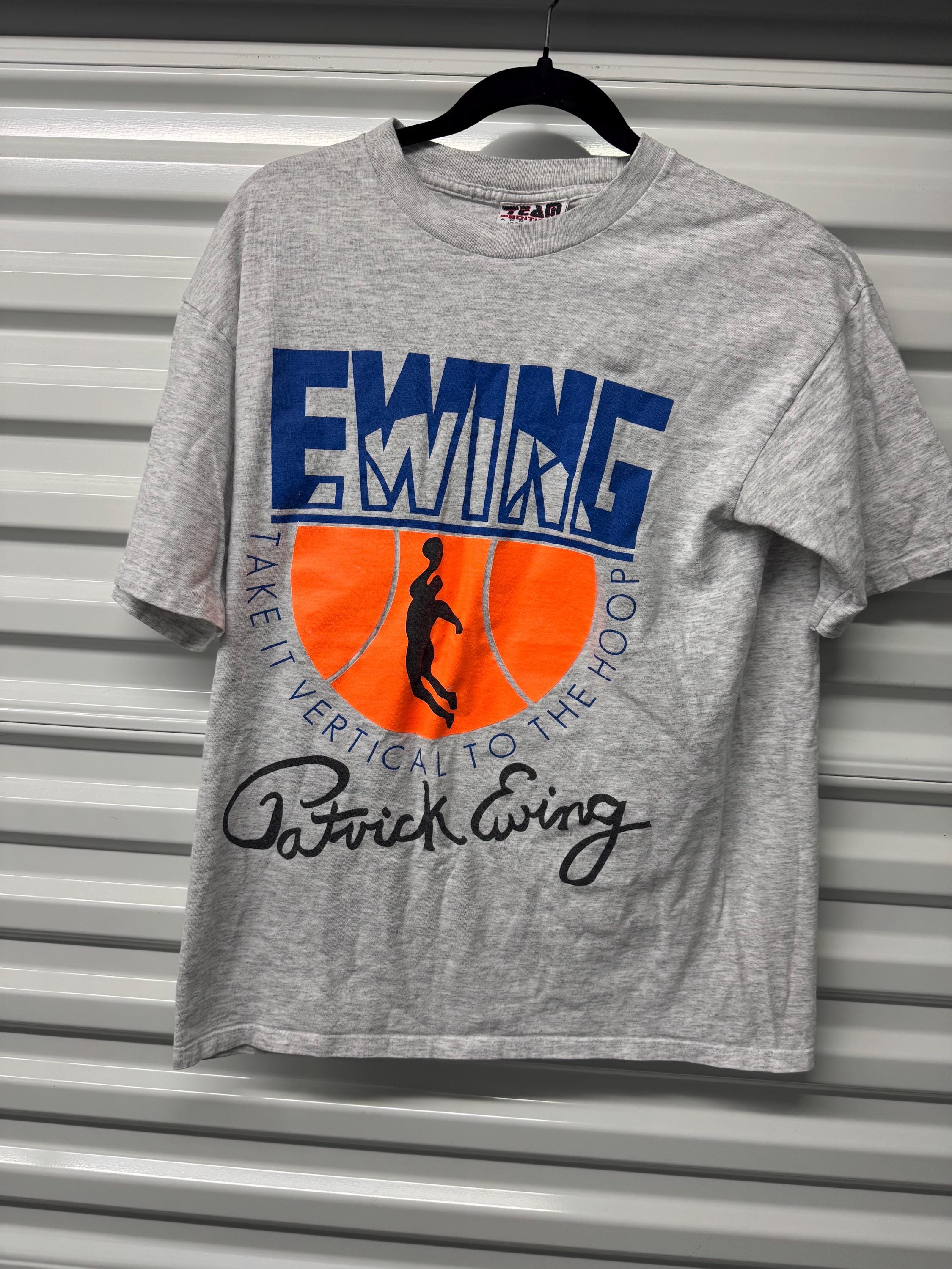 【90sヴィンテージ】NBA ニックス パトリック・ユーイング Tシャツ L 90年代 ヴィンテージ ニューヨーク・ニックス パトリック・ユーイング