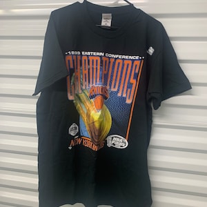 Vintage 90s NY Knicks 1999 Eastern Conference Champions T-shirt