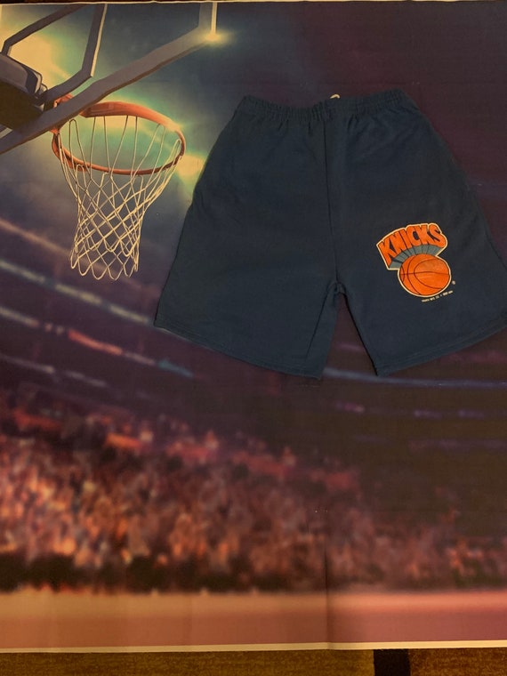 Vintage 90’s Knicks Shorts Men’s Large