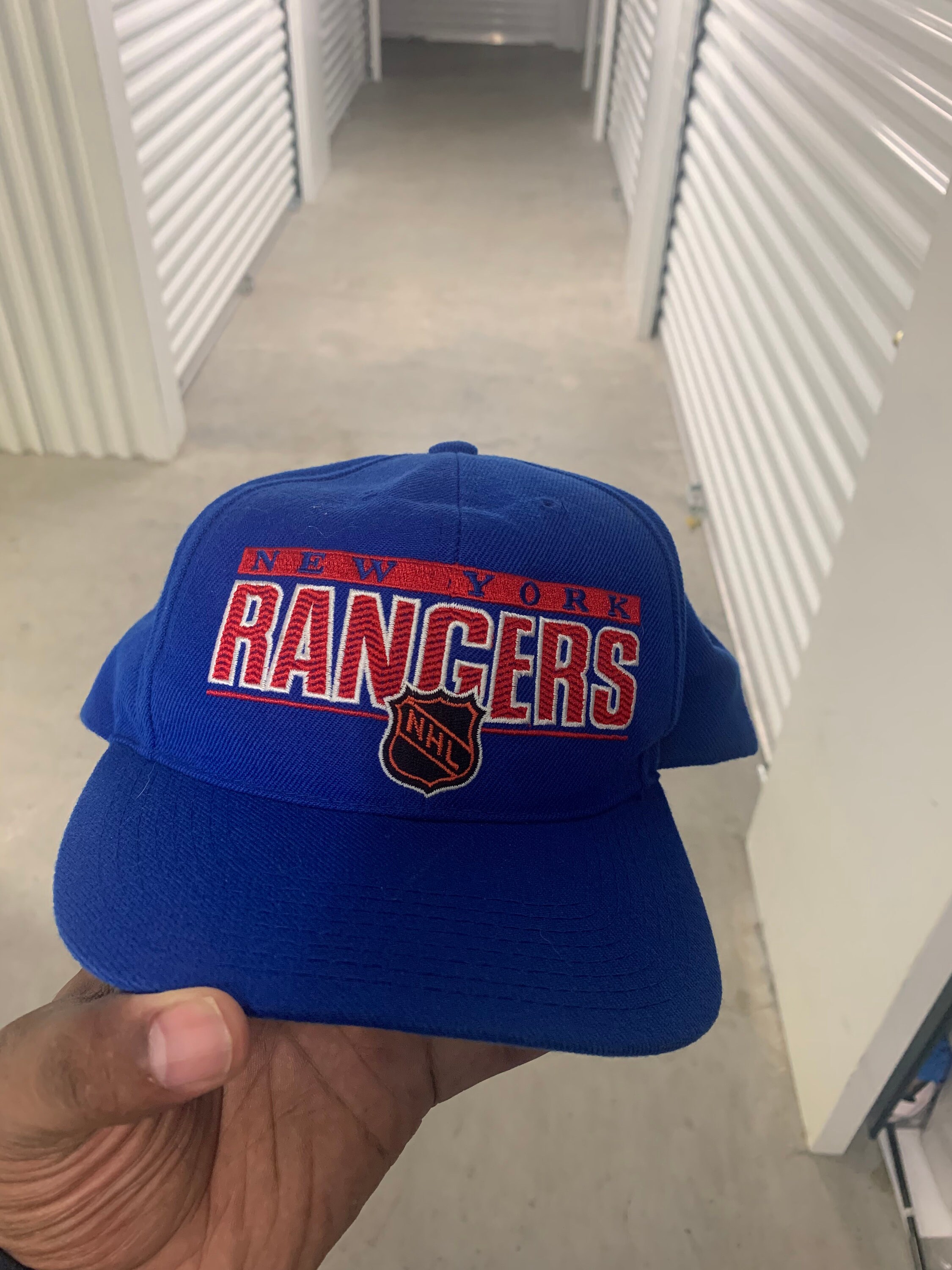 Vintage Sports Specialties Center Ice Collection New York Rangers Snapback  — Roots