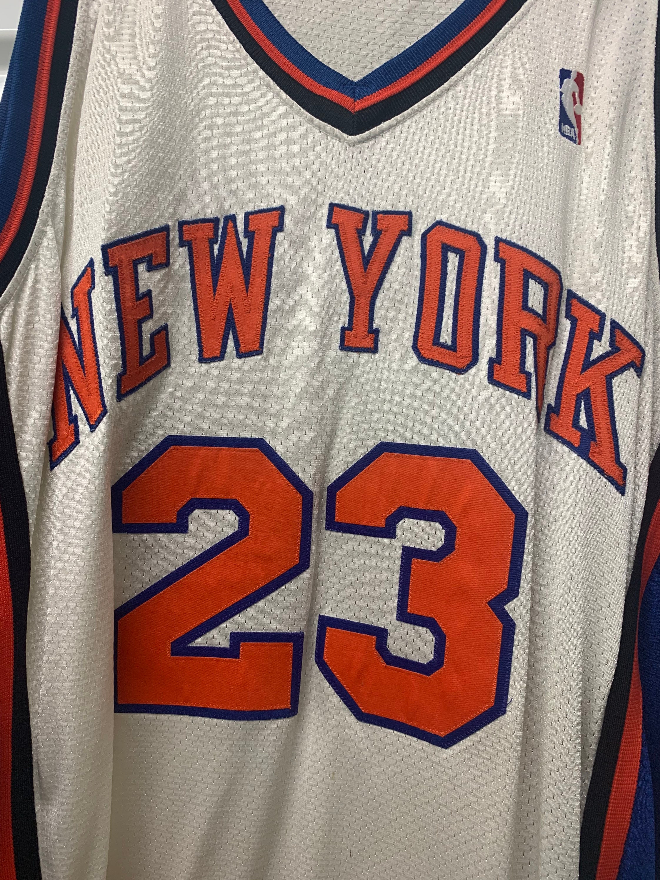New York Knicks 1998-99 Marcus Camby Mitchell and Ness Swingman Jersey –  Sports World 165
