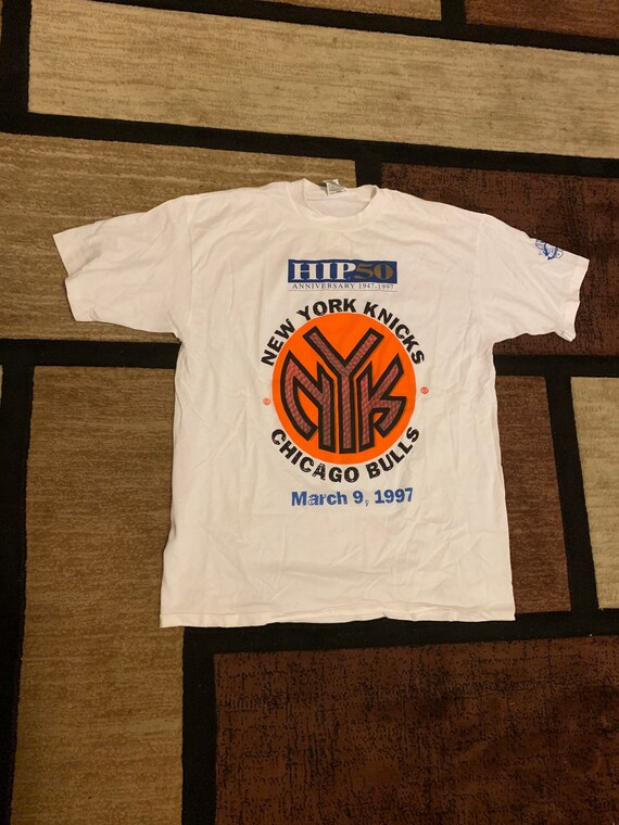Vintage 90’s New York Knicks vs Chicago Bulls 1997