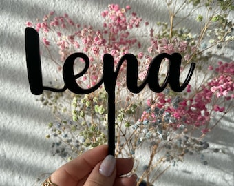 Cake topper personalized with name