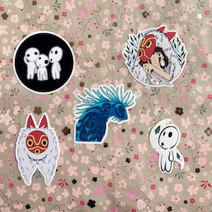 Japanischer Anime Waldprinzessin | San | Kodama | Shishigami | Anime Aufkleber | Aufkleber | Weiss glänzend, Wetterfest oder Holographisch