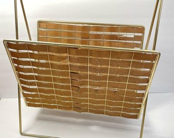 Vintage Mid Century Modern Tiki Weave Brass Wire Newspaper Magazine Rack