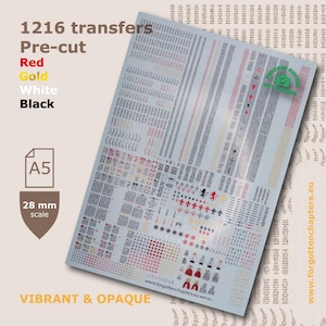 Op de afbeelding: Een A5-vel met 1216 voorgesneden transfers in rood, goud, wit en zwart. Het vel bevat diverse heraldische symbolen, tekst en patronen voor een schaal van 28 mm. De tekst bevat 1216 transfers, Pre-cut, A5, 28 mm scale, VIBRANT & OPAQUE.