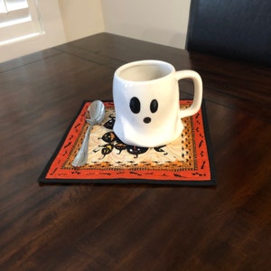 Halloween set of 4 Mug Rugs, 9.25 x 9.25 inches, Trick or Treat and Gone Hunting  inches Mug Rugs, quilted mats, Halloween party decoration.
