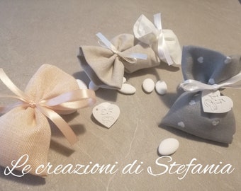 20 sacchettini porta confetti a scelta con cuore per nozze d'argento in polvere di ceramica