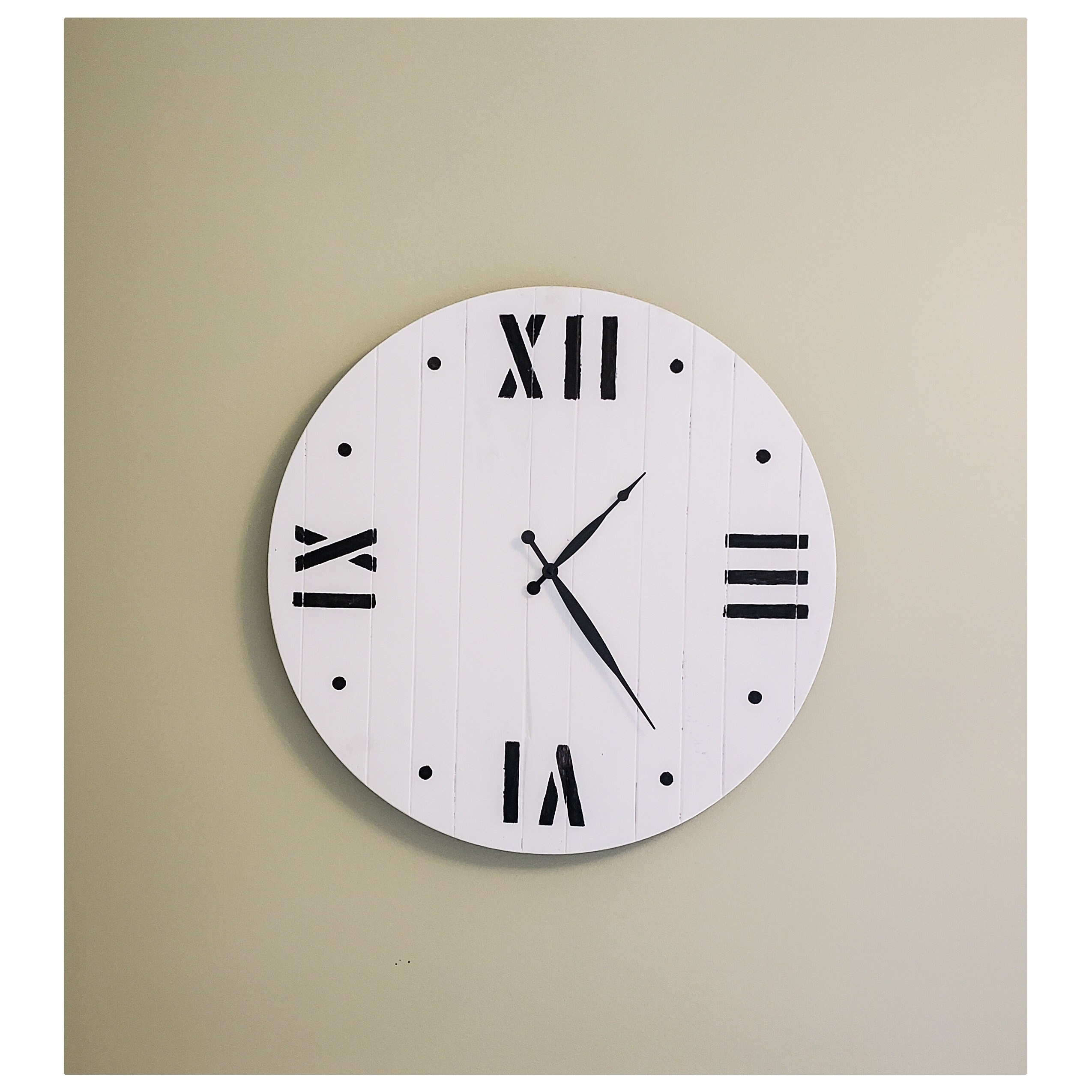 Large Farmhouse Wood Wall Clock - Etsy
