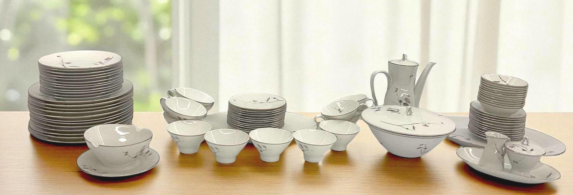 Rosenthal プレート 26cm3枚セット Rosenthal Dinnerware Set Continental Japanese Quince Platinum Trim