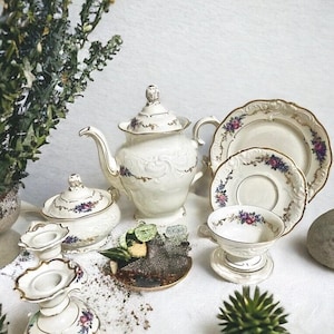 KPM KRISTER Porcelain  Coffee Pot With Service for 10 Dessert Set Royal Ivory  Made in Poland (1945-1952)
