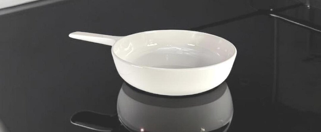 Topper Cookware CORNING WARE Range Topper Skillet Plain White N-8 1/2-B 8 1/2 Inch ...