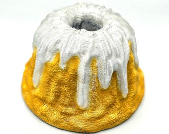 3D Printed Sweetroll Replica: Hand-Painted Fan Art