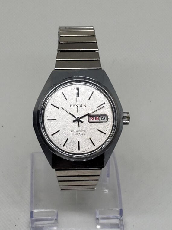 ヴィンテージ ベンラス 自動巻き腕時計、フロストシルバー、38mm、1975 