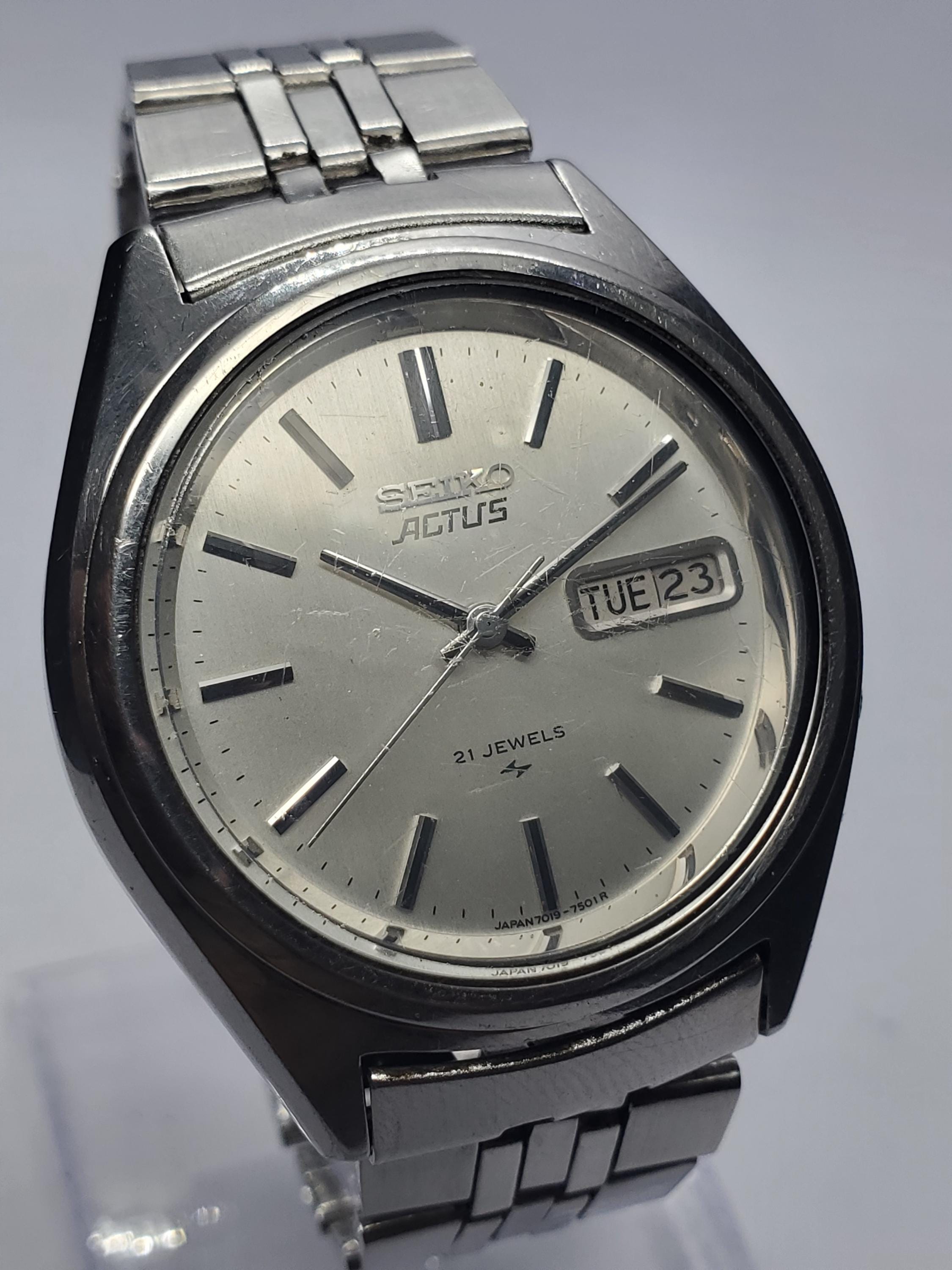 Seiko 7019 - Etsy