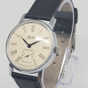 Pobeda Zim Manual USSR Russia Watch, 1970s    - Vintage Collection -