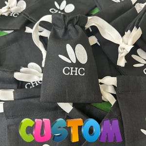 100 sacs à cordon en coton noir, petit sac en coton, sacs personnalisés avec logo noir, sacs cadeaux, pochette avec logo, sac à bijoux, sacs pour pièces de monnaie, taille personnalisée