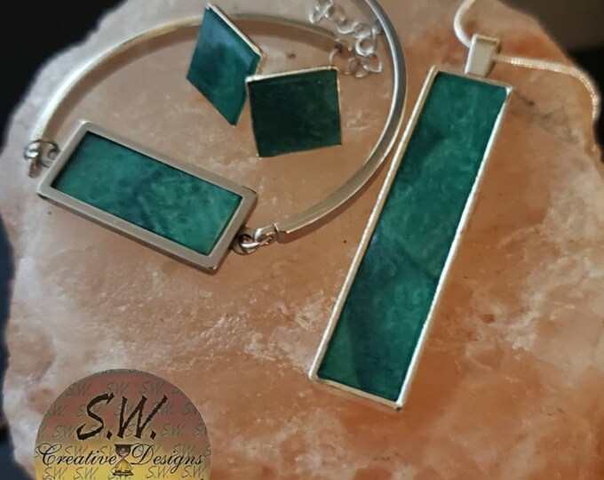 Emerald Green Jewelry Set, Bracelet, Necklace, Earrings