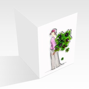 Carte pliante aimantée « Trèfle porte-bonheur » – femme avec bouquet de trèfles, carte de vœux avec enveloppe, carte de félicitations, durable et élégante