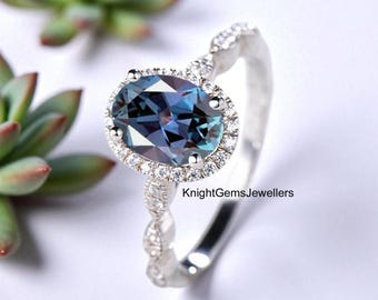 Alexandrite Engagement Ring, Color-Changing June Birthstone, 925 Sterling Silver Promise Ring