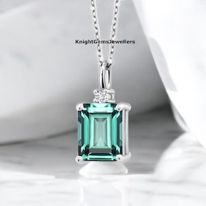 Minimalist Emerald Cut Green Sapphire Necklace Unique 14k Gold Solitaire Pendant Art Deco Green Gemstone Necklace Personalized Gift Women