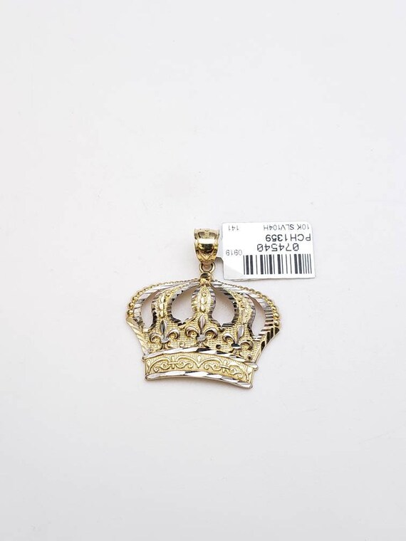 10k crown pendant