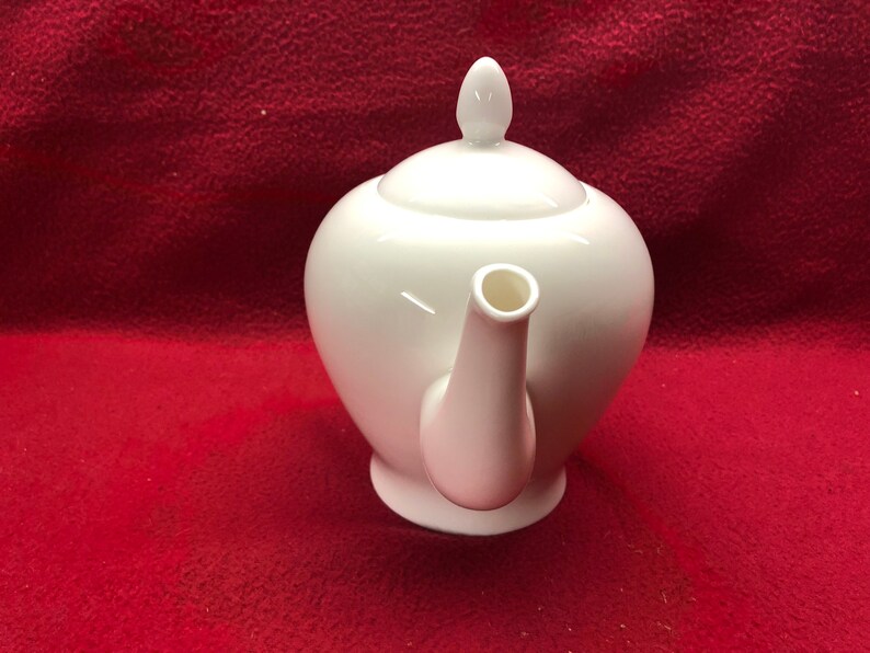 White Bone China Teapot 35 Fl Oz for Good Cup of Tea Etsy UK