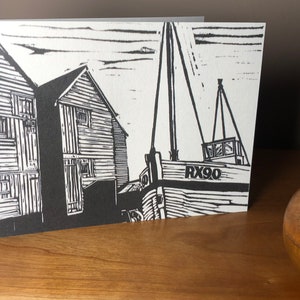 Tarjeta de felicitación en blanco, casco antiguo de Hastings, The Net Shops, de mi impresión original de Lino.