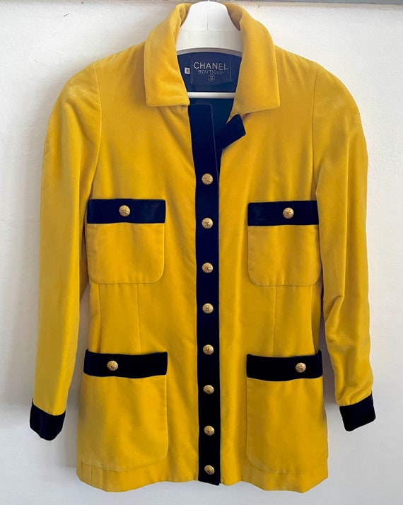 Chanel velvet yellow blazer 1991 - image 1