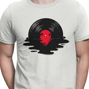 Melting Vinyl Record T-Shirt: Retro Summer Music Lover Tee
