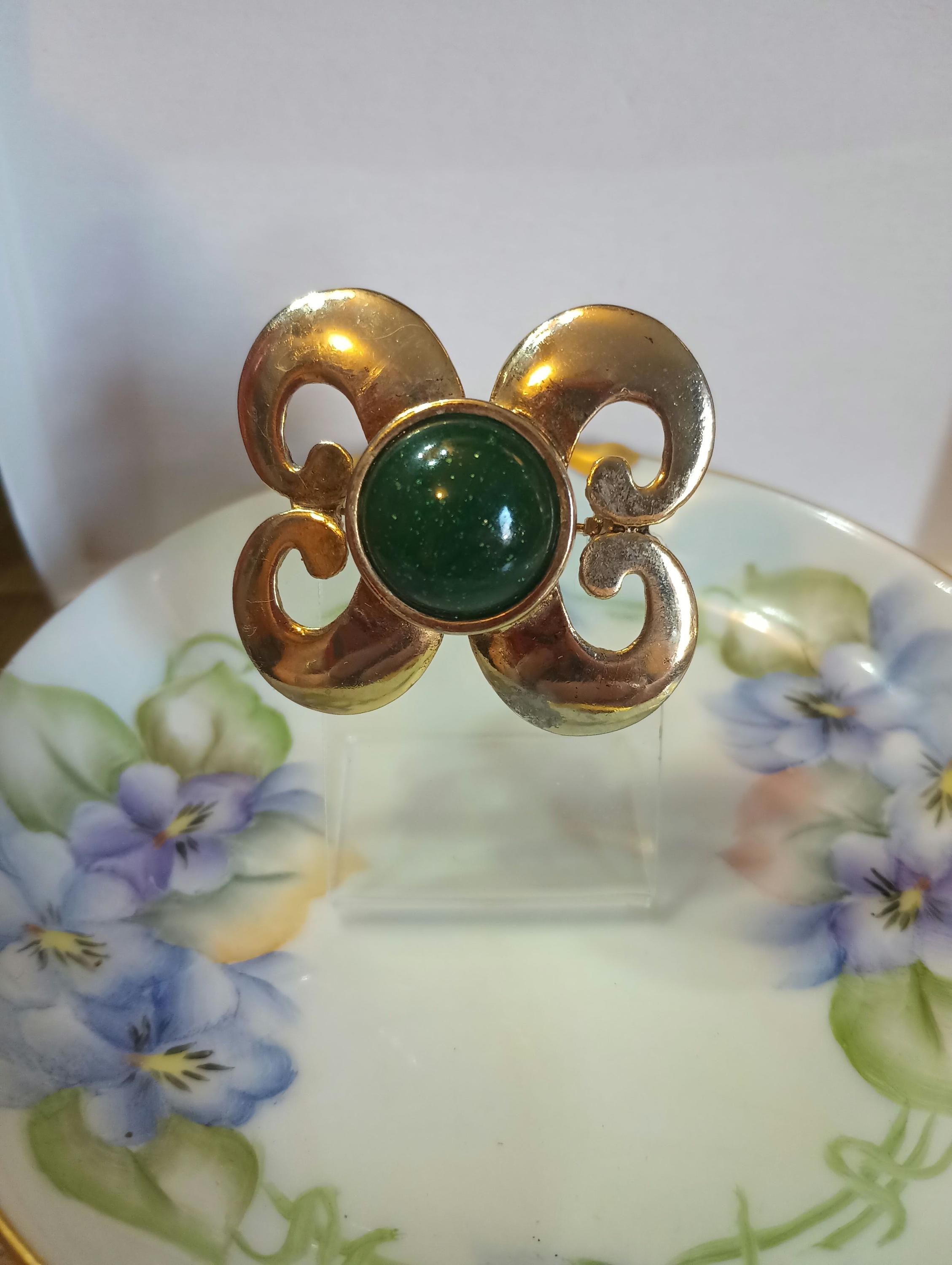 Dauplaise Brooch - Etsy Canada