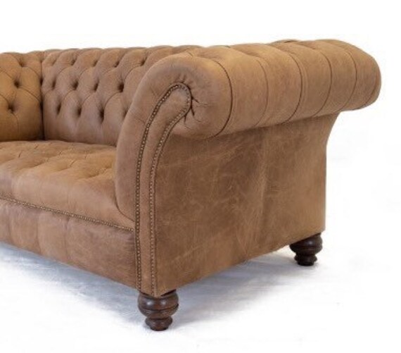 Luxury leather 2024 chesterfield sofa