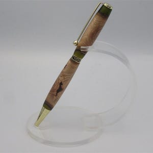 Stylo en bois et époxy