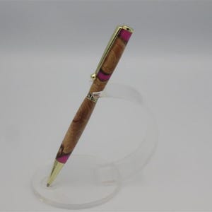 Stylo en bois et époxy