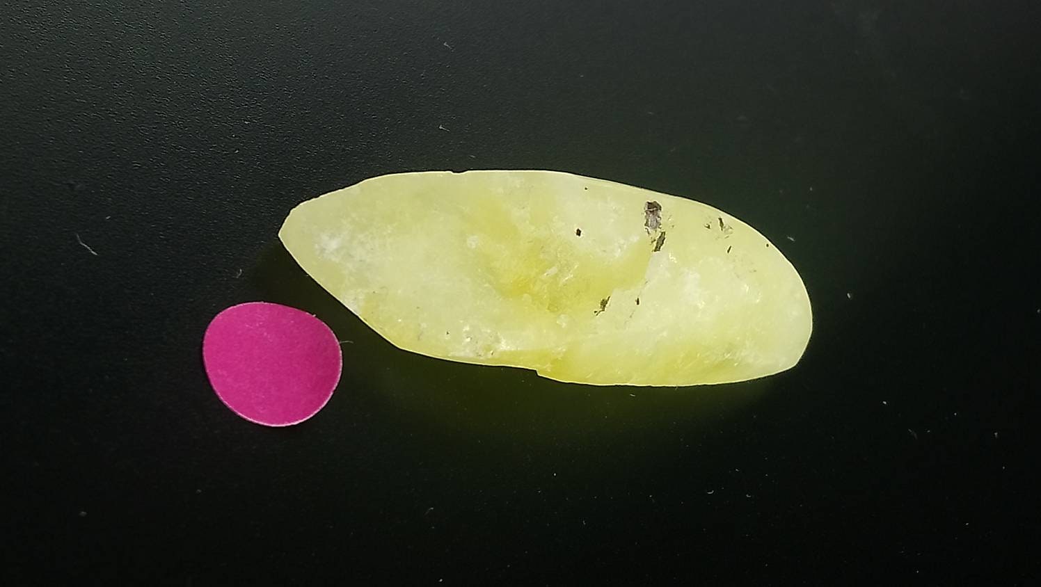 Brucite Jaune Polie