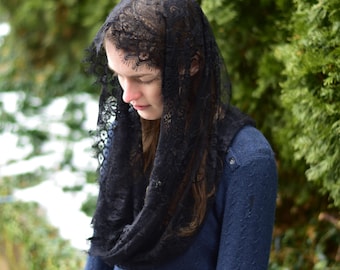 Black Chantilly Lace Infinity Veil - Headcovering - Headscarf - Chapel Veil - Mantilla - Silver Stitching Co