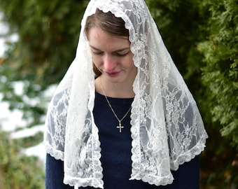 Velo de encaje elástico en forma de medio círculo - Tocado - Pañuelo para la cabeza - Velo de capilla - Mantilla - Silver Stitching Co