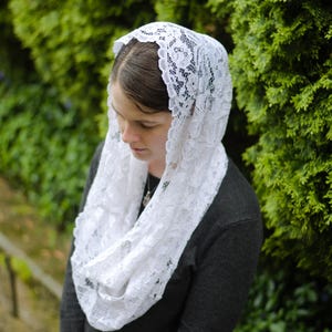 Velo infinito de encaje floral - Tocado - Pañuelo - Velo de capilla - Mantilla - Silver Stitching Co
