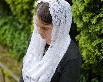 Velo infinito de encaje floral - Tocado - Pañuelo - Velo de capilla - Mantilla - Silver Stitching Co