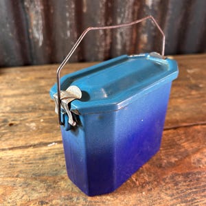 Vintage French 1950s / ENAMEL LUNCH BOX / Vintage Enamelware French Kitchen Decor French Country Decor Campervan Shepherds Hut Decal
