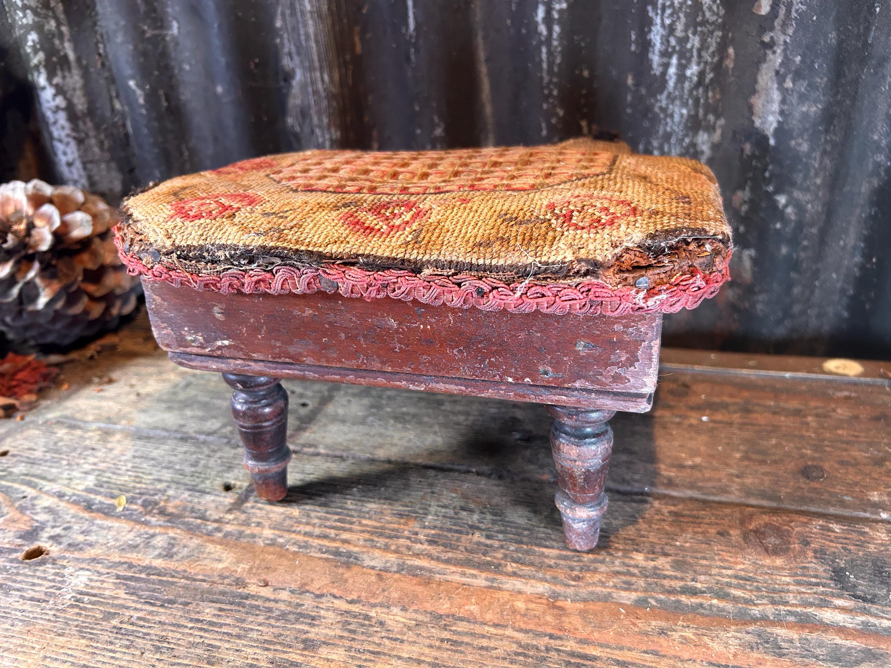 プチポワン　フランス　アンティーク　フットスツール　オットマン プチポワン フランス アンティーク フットスツール オットマン