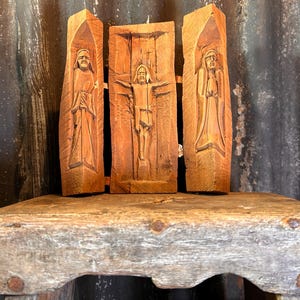 Antique 1920s  Carved Wooden Log / RELIGIOUS TRIPTYCH / Devotional Art Wooden Sculpture Religious Gifts Decor Religious Shrine Christ