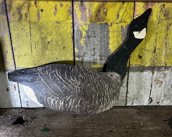 Life Size Vintage Decoy / CANADA GOOSE DECOY / Fold Up Multi Positions Decorative Wall Art Country Interiors Film Props Cabin Decor Birds