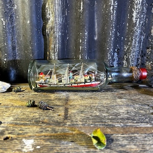 Antique / SHIP IN BOTTLE / Ship Diorama Model Ship Vintage Decor Beach House Ship In A Bottle Ship In Glass Ship Modelling Impossible Bottle