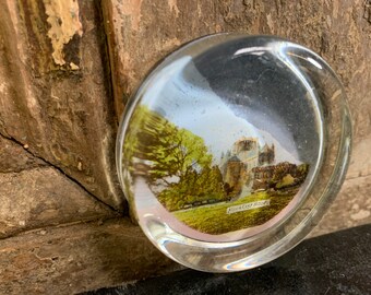 Antiker Glas Briefbeschwerer / BUCKFAST ABBEY DEVON / Monks Home Office Dekor Englische Geschichte Devon Geschenke Dekor Souvenir Glas Geschenke Moor