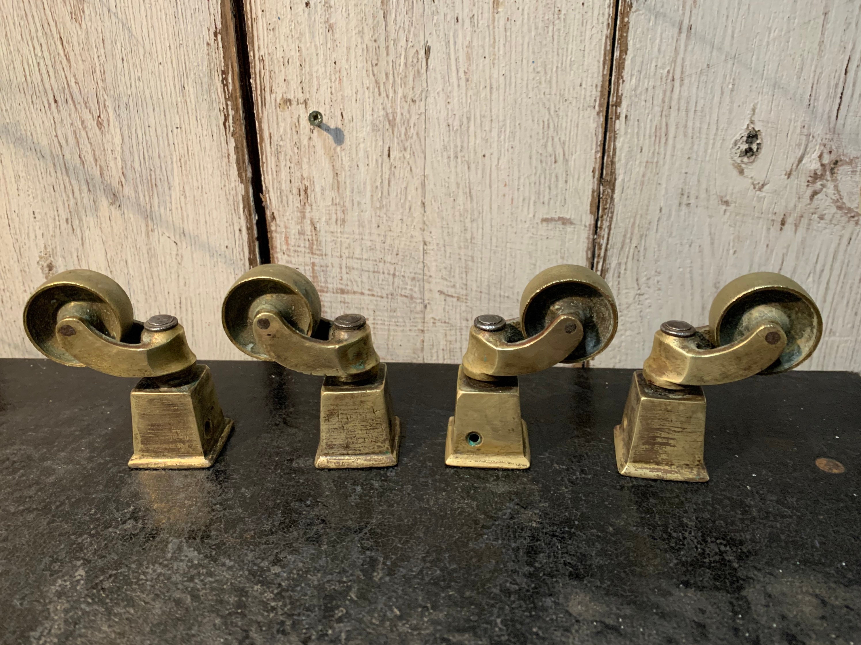 Antique Victorian / BRASS CASTORS / Castors Square Cup Fitting Etsy