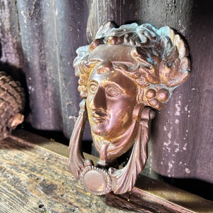 Stunning Mid 19th Century Large / ANTIQUE DOOR KNOCKER / Large Solid Brass Bronze Original Worn Faded Grandeur Door Hardware Great Authentic